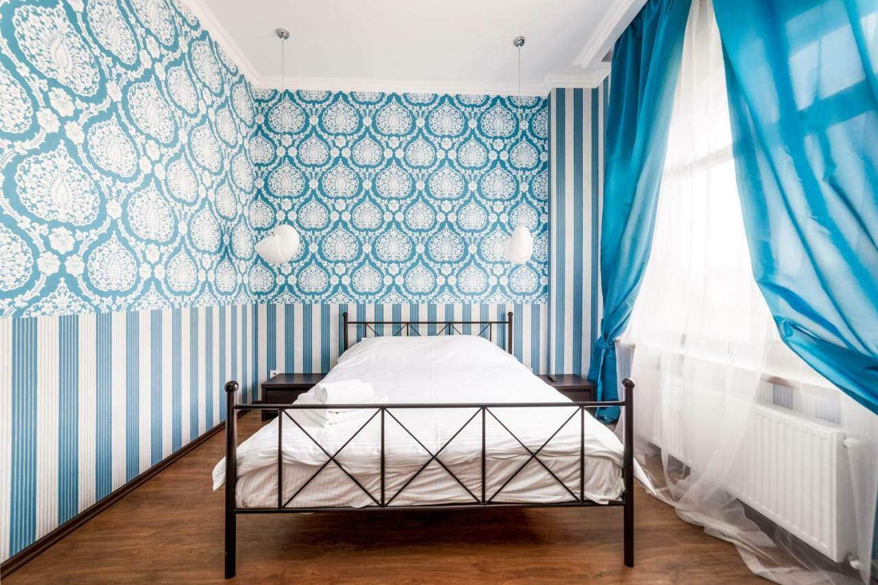 Stylish Apartment With A Balcony Overlooking The Park Одеса Екстер'єр фото